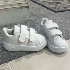 New! Adidas Kids White Velcro Sneakers
